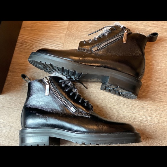 Saint Laurent- William shearling lined boots - Picture 4 of 11